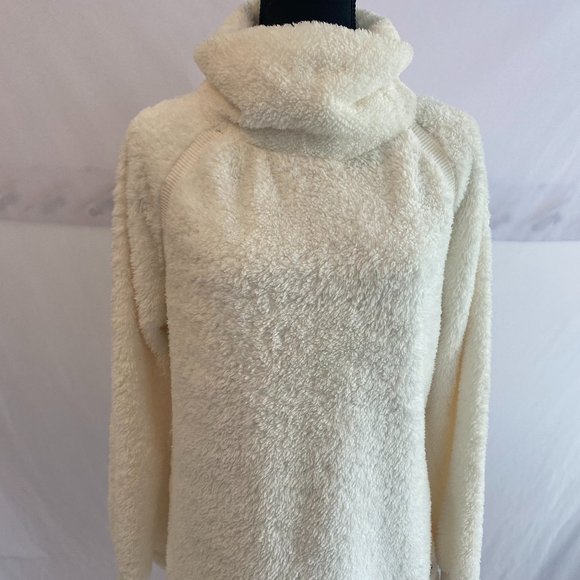 SOLD Old Navy Winter White Fleece Mock Neck Long Sleeve Top NWOT - Picture 13 of 15